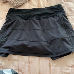 Black lululemon skirt